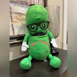 🧡 Mr Pickles plush toy 🧡